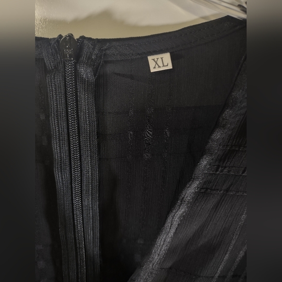 Black mini skorts dress with tie around size XL new with out tags - Picture 4 of 5